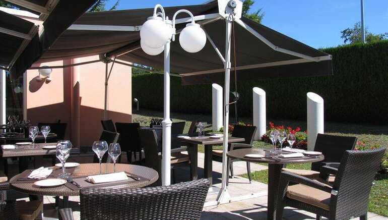 RESTAURANT LE ROCHAMBEAU - HOTEL BEST WESTERN LA FAYETTE RESTAURANT LE ROCHAMBEAU - HOTEL BEST WESTERN LA FAYETTE
