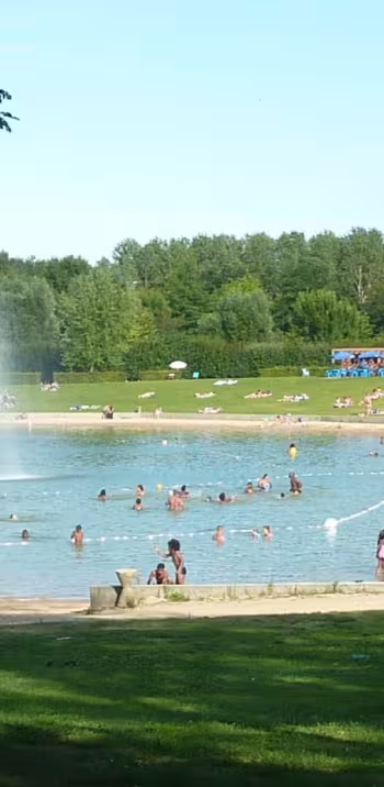 La plage de la base de loisirs de Cormoranche-sur-Saône