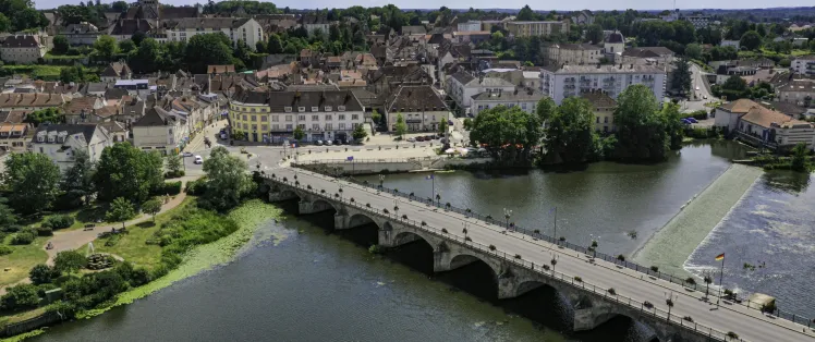 Vue aérienne de Gray-sur-Saône