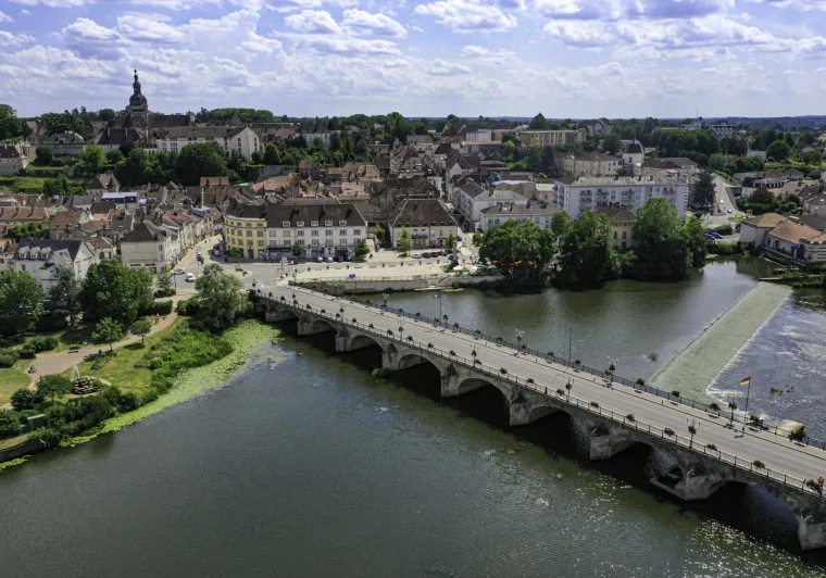 Vue aérienne de Gray-sur-Saône