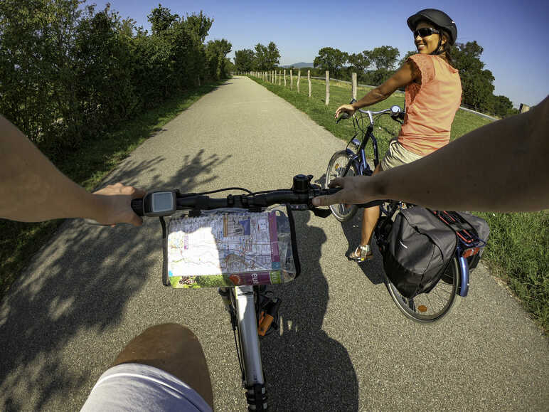 Les guides vélo de La Voie Bleue