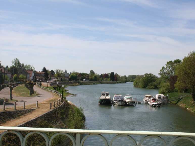 Lechâtelet, comme un air de village de pêcheurs